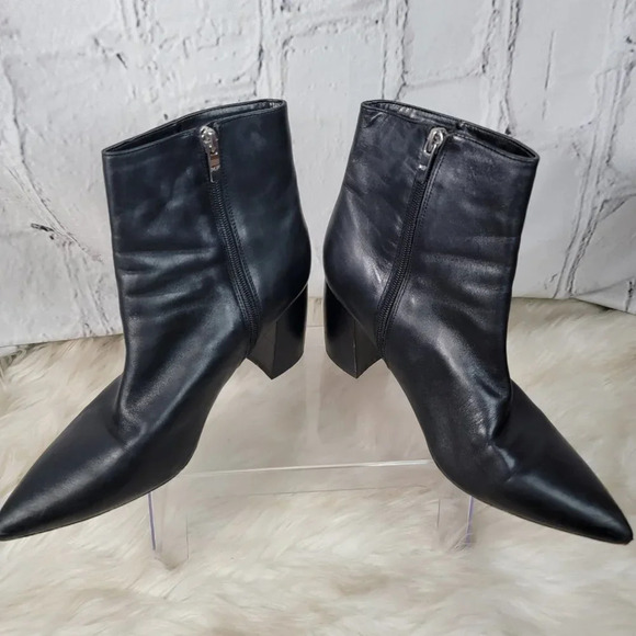 Marc Fisher Womens‎ 9.5 Black Leather Pointy Toe Minimalist Sexy Heeled Bootie - Picture 6 of 13